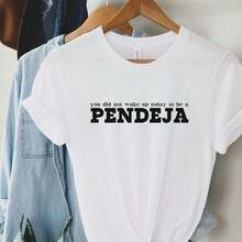 Camiseta Latina 100% Algodón, Camiseta Hispánica, Camiseta Afro Latina, Camiseta Morena, Camiseta Pendeja, Camiseta Orgullo Latino, Camiseta Mujer Latina, Camiseta Latina Divertida, Ropa Urbana para Mujer, Top Elástico Unisex Cómodo y Ligeramente Versátil para Uso Diario, Ropa de Diseño Transpirable de Verano, Playeras de Mujer Elegantes y Casuales. - Blanco - Ver 1