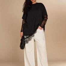 Plus Size Women's Black Short Sleeve Lace Patchwork Top, Spring & Summer Outfit Women's Casual Solid Color Asymmetrical Hem Lace Patchwork T-Shirt, Basic Everyday Wear, Spring/Summer Casual Top For Women Vacation Outfits Women Summer Holiday Outfits Holiday Outfits For Women Vacation Outfits For Women Summer Outfits Summer Outfits For Women Spring Outfit Women Spring Break Outfits Beach Dress Beach Outfits For Women Beach Outfit For Women Casual Blouses For Women Going Out Top Going Ou - Blanco y Negro - Ver 6