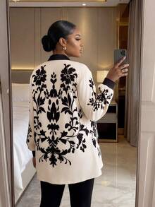 SHEIN Lady CURVE Áo khoác mỏng màu mơ hở phía trước, dáng rộng, thời trang cỡ lớn, in họa tiết vị trí màu đen, thích hợp mặc đi làm hàng ngày, mùa thu, mùa đông 2025 mới, mùa thu - Màu be - Xem 2
