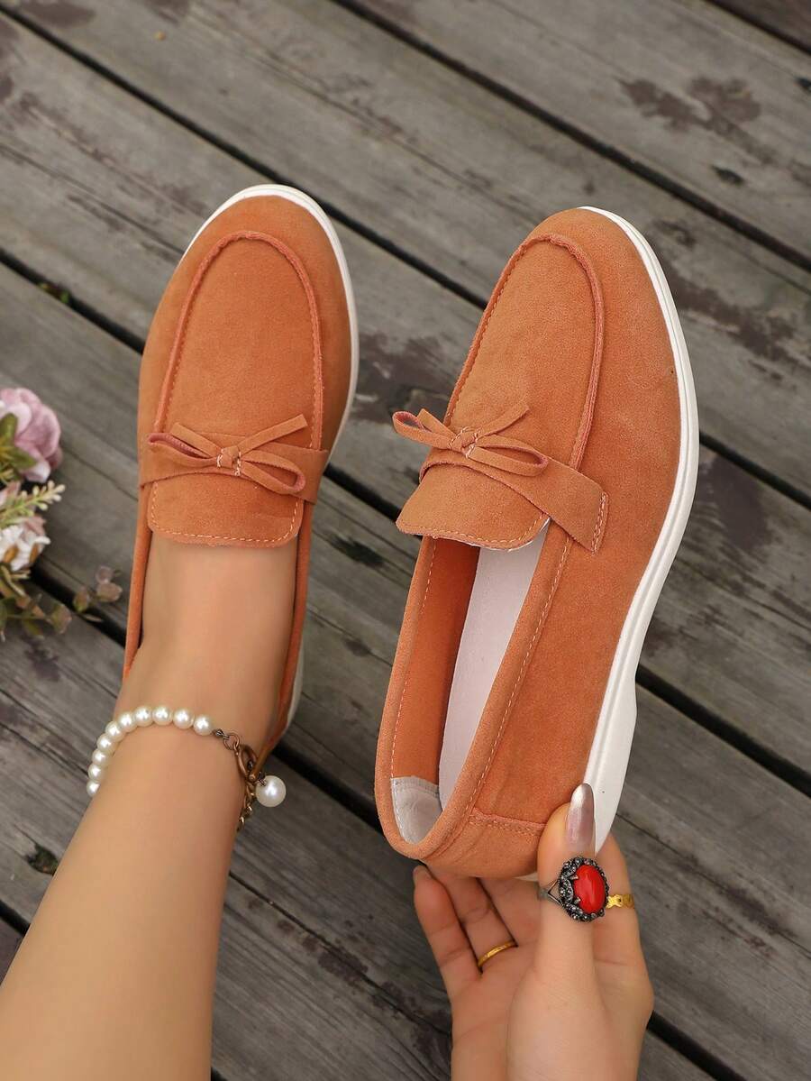 2026 Frühling/Herbst Neue Koreanischer Stil Casual Veloursleder Flache Schuhe für Damen, Rundspitze Slip-On mit Schleifen Dekor, Weiche Sohle Bequeme Loafer, Vielseitig für Alltag und Pendeln - Orange - Übersicht 1