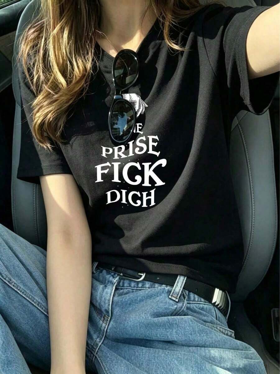 Camiseta de manga corta con cuello redondo y estampado de eslogan casual para mujer, talla grande, diseño artístico de dedos en negro. - Negro - Ver 1