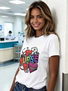 Camiseta Vintage Cómoda y Transpirable para Mujer con Estampado de Estetoscopio y Corazón de Enfermera, Manga Corta, Cuello Redondo, Ideal para Uso Casual, Regalos para Enfermeras. - Blanco - Ver 3