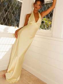 Vestido mujer 2026 verano nuevo, satén liso, sin mangas, cuello V y cuello halter, sensual con espalda descubierta, correa ajustable y ajustado, largo - Amarillo - Ver 3