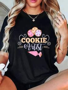 Camiseta de tela suave para mujer con diseño de artista de galletas - Divertido diseño de repostería con estampado de letras coloridas, top de manga corta con cuello redondo suave, ropa casual y con humor para entusiastas de la repostería, mercancía para fans, ajuste cómodo con estampado divertido. - Negro - Ver 7