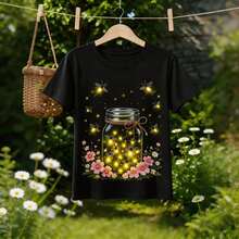 Glow Firefly Jar Graphic Tee Women Cute Summer Casual Short Sleeve Round Neck Aesthetic T-Shirt - Negro - Ver 2