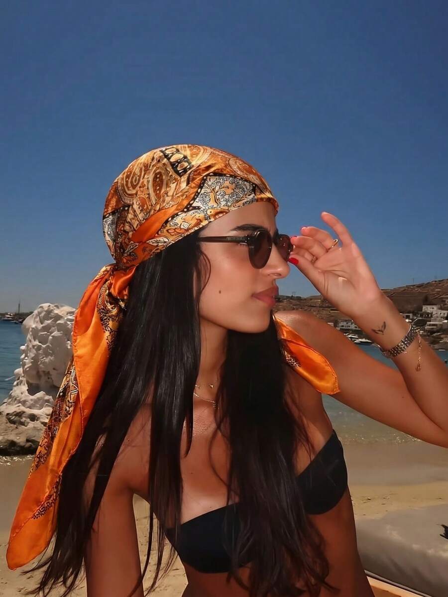 1条女士波西米亚风90*90厘米佩斯利印花真丝缎面方巾，透气多功能头巾，适合海滩、街头、日常及度假使用