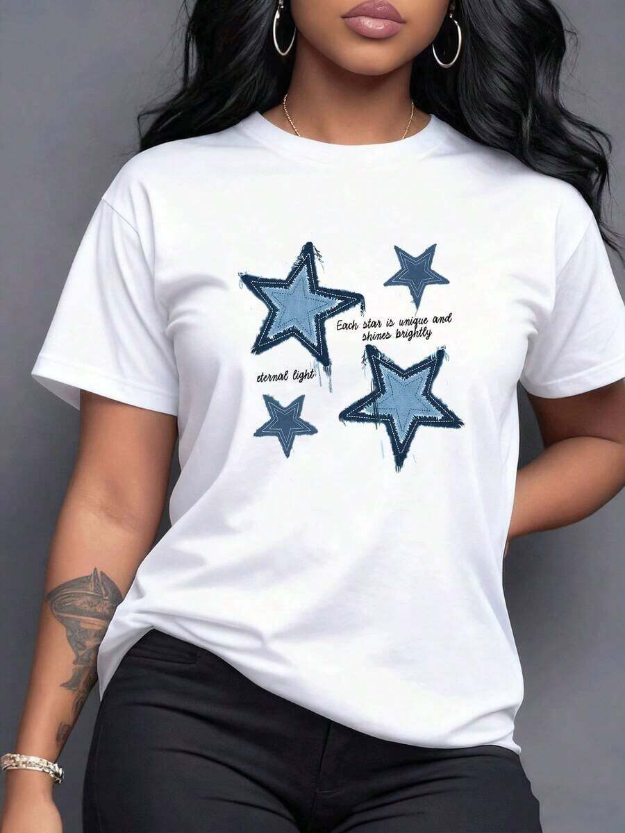 Each Unique Star Of Frayed Fabric With Worn Edges Symbolizes Individuality And Shines With Eternal Light, Radiating Brilliance And Hope-An Authentic Celestial Touch. Women's T-Shirt, 100% Cotton, Maija Women's Curvy. - 白色 - 查看 1