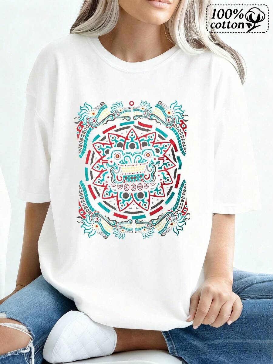 Camiseta de moda de mujeres blanca frontal impresión Mandala colorido patrón y texto cómodo desgaste casual para el uso diario