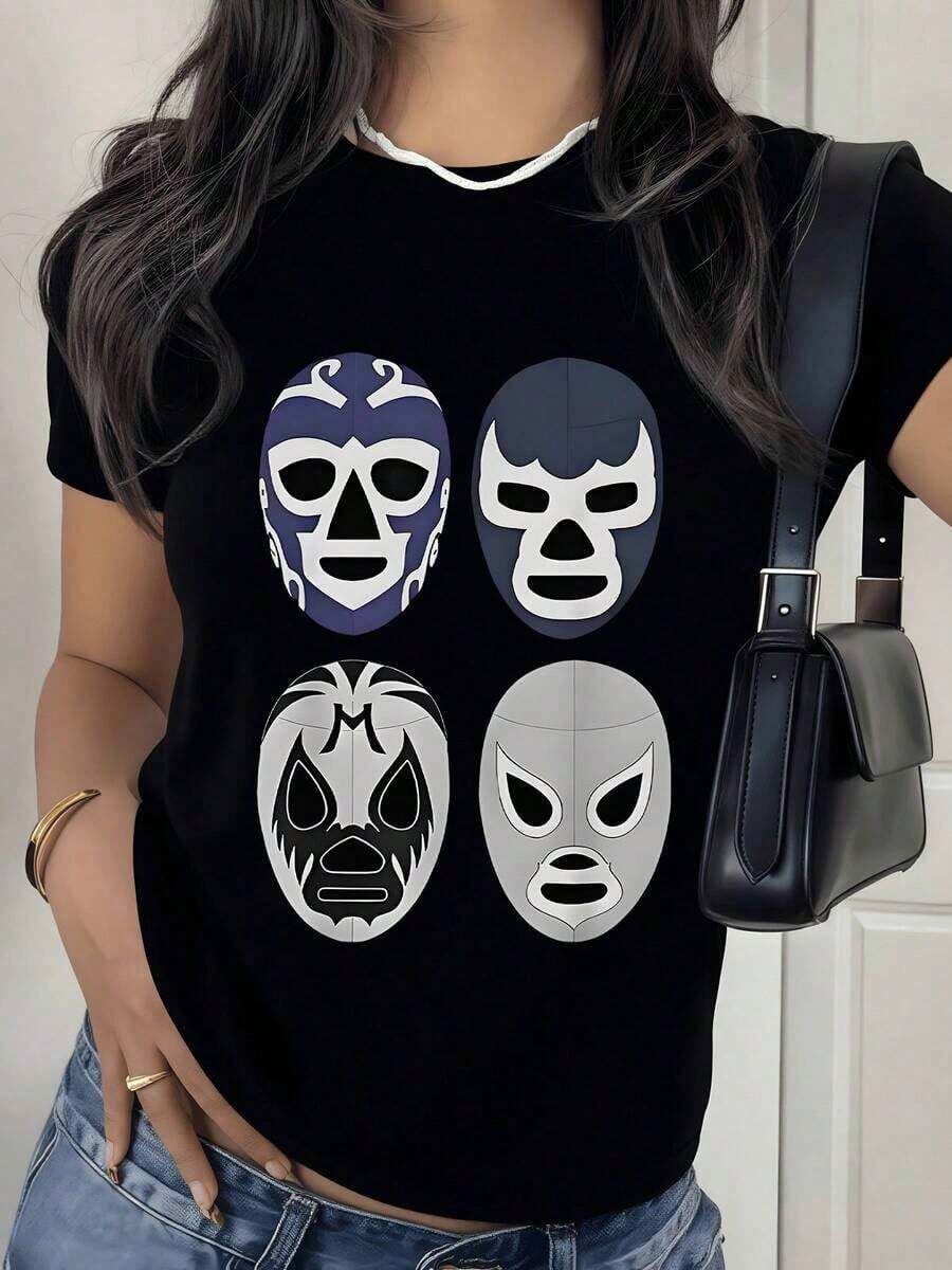 Máscaras icónicas de lucha libre mexicana que representan fuerza espíritu y tradición cultural en colores contrastantes Camiseta de mujer de exterior 100% algodón confortable para actividades al aire libre - Negro - Ver 1