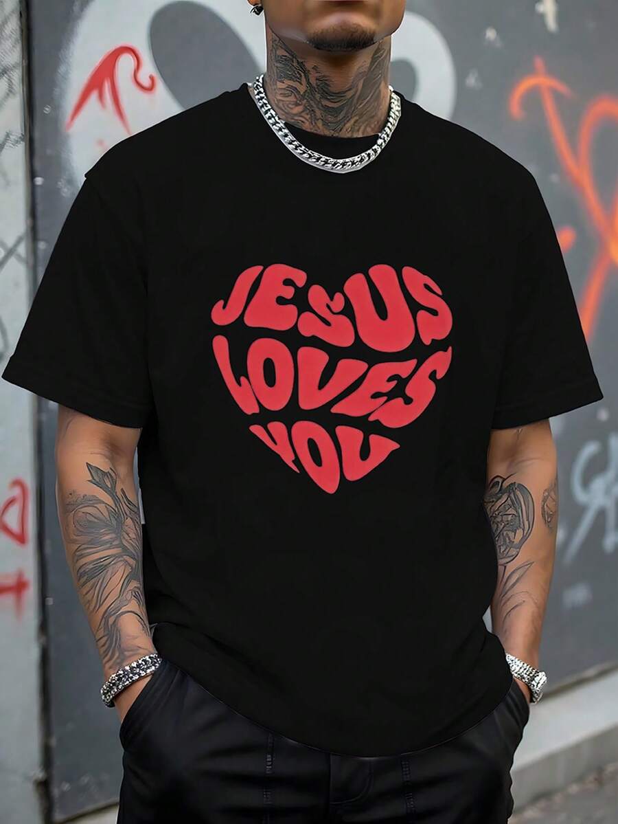 Graphic T-Shirt "Loves You" - Casual Black Short Sleeve T-Shirt With Red Lettering, Breathable For Summer, For Outdoor And Casual Wear, Comfortable Crew Neck Design, Everyday Wear T-Shirt| Bold Graphic Design T-Shirt| Comfortable Fit, T-Shirts, Clothing Y2k, T-Shirt, Shirt - 黑色 - 查看 1