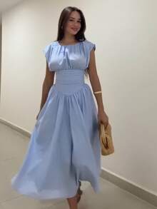 New Women's Dress 2026, Sweet And Seductive Style, Fitted At The Waist, Slimming, A-Line Skirt, French Style For Young Women, With Pleats And Attached Seams, Short Sleeve, Mid-Length Skirt - 藍色 - 查看 3