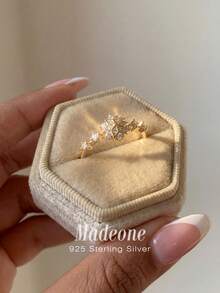 MADEONE 1枚优雅S925纯银锆石戒指，精致珠宝礼品，适合女孩、婚礼、晚宴、派对等场合。 - 金色 - 查看 5