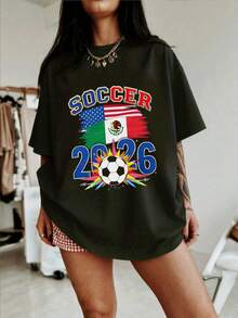 Bandera de México y Estados Unidos con balón de fútbol simbolizando unión deportiva y pasión por el mundial 2026 camiseta para mujer 100% algodón cómoda y moderna - Negro - Ver 7
