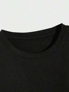 Bestselling, Versatile, And Figure-Flattering Pure Cotton Short-Sleeve T-Shirt. A Great Style, Newly Launched In 2026. A Loose-Fitting Plus-Size Top With A Unique Summer Design. This 100% Pure Cotton, Thick, Black And White T-Shirt Features A  Graphic And Letter Print. A Unisex Short-Sleeve Style. A New Arrival For Spring, Summer, And Fall. Breathable And Comfortable, With A Simple And Versatile Streetwear Style, Perfect For Matching Couple Outfits. - 黑色 - 查看 5