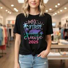 Women's Graphic T-Shirt "My First Cruise" - Short-Sleeve Crew Neck Cotton Summer Vacation T-Shirt With Cruise Ship And Palm Tree Print, Sizes S-5XL. Versatile For Everyday Casual Wear. Soft - 黑色 - 查看 1