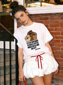 Women's Summer Clothing, Soft And Casual Cotton T-Shirt With A Round Neck, Featuring The Phrase "IT'S IN YOUR HANDS TO CREATE A BETTER WORLD FOR ALL WHO LIVE IN IT" Printed On The Design. Black Color. - 白色 - 查看 3