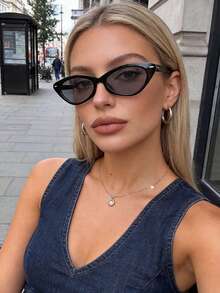 1 pièce Lunettes à monture fine style œil de chat, lunettes polyvalentes décontractées pour femmes, convenant pour le port quotidien, le style de rue, les vacances, les voyages, la plage d'été, les activités extérieures, accessoires de voyage et de plage - Cadre noir film noir gris - Voir 2