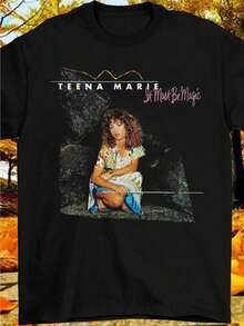 1 Vintage T-Shirt Featuring Teena Marie's "It Must Be Magic" Album Cover - 80s R&B Music Merchandise With Teena Marie Portrait And Song Titles, Retro Soft Texture Print T-Shirt, Unisex Short Sleeve Crew Neck T-Shirt For Men And Women, Comfortable Casual Wear For Adult Fans, 180g 100% Cotton, Designs Are Printed. Unisex. - 黑色 - 查看 5