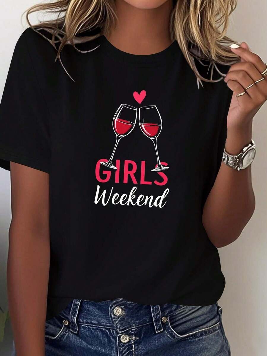 Una prenda de ropa de invierno para mujer, una camiseta de fin de semana con diseño de copa de vino y corazón, de manga corta y cuello redondo, un top casual y elegante, un atuendo elegante para fiestas, ropa navideña, regalo de Navidad, ropa de otoño, material suave. - Negro - Ver 1