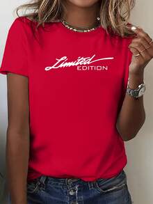 Camiseta de manga corta con cuello redondo elegante en azul turquesa para mujer - Edición limitada con estampado de letras cursivas y números, top de poliéster transpirable de estilo casual a semi-formal para primavera/verano, lavable a máquina. - Rojo - Ver 1