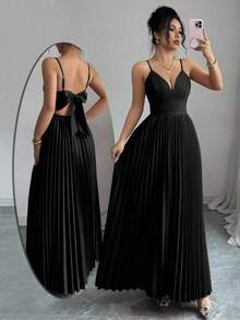 Vestido largo de mujer de unicolor, minimalista y casual con tirantes finos, espalda descubierta y lazo - Negro - Ver 1