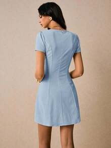 Vestido mini de manga corta con cuello en V y botones, vestido casual de verano elegante de línea A, vestido mini de cuello en V, vestido con botones delanteros, vestido casual de verano, vestido de manga corta, vestido de cuadros rojos de línea A, vestido mini minimalista, vestido rojo, ropa casual de verano para mujer, vestido de ajuste ceñido, atuendos para citas de vacaciones, atuendos para festivales de música de verano, atuendos de oficina para mujer, vestido social, vestidos de picnic para mujer, atuendos de primavera para mujer, vestido de guinga para mujer, ropa de oficina para mujer, atuendos de verano 2026, nuevas llegadas - Celeste - Ver 3