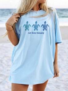 Women's Blue Short-Sleeved T-Shirt With A Round Neck And Turtle Print, A Casual Spring And Summer Style With A Modern Design Suitable For Everyday Wear On Vacation. Graphic T-Shirts For Women, Pink And Black - 淺藍色 - 查看 5