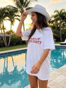 1 pieza Camiseta con estampado de eslogan de "Hot Wife" para verano, camiseta de manga corta con temática de vacaciones de verano para mujer, camiseta gráfica de humor casual para atuendos de vacaciones para mujer, 180g Algodón 100%. - Blanco 4 - Ver 3