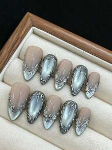 qihangxin Get Gothic Silver Glow 10片手工中號杏仁形全覆蓋穿戴甲，裸灰色貓眼款式搭配3D銀色金屬巴洛克蕾絲裝飾，酷颯時尚美甲套組，適合日常佩戴與萬聖節派對，銀色法式美甲，附工具組，秋季美甲 - 銀色 - 查看 11