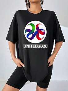 Logotipo colorido con cintas entrelazadas que simbolizan unidad, diversidad y cooperación global en un fondo circular blanco con texto UNITED 2026 camiseta de mujer 100% algodón cómoda y moderna para diario o eventos deportivos - Negro - Ver 6