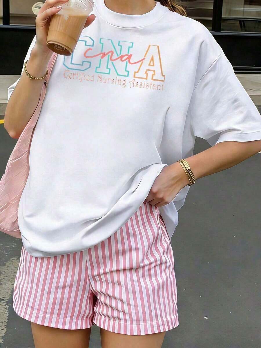 1 camiseta con estampado gráfico de asistente de enfermería certificado por la CNA, cuello redondo, manga corta, camiseta casual a la moda, ajuste cómodo, lavable a máquina, para primavera y verano, ropa de mujer, 180g, 100% algodón, los diseños están impresos. Unisexo. - Blanco - Ver 1