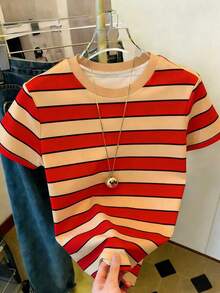 Camiseta de manga corta con cuello redondo, estampado floral y degradado de color para mujer - Multicolor 14 - Ver 3