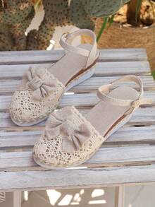 Giày sandal đế xuồng móc họa tiết hoa phong cách Boho, sandal bít mũi có quai điều chỉnh được. - Màu be - Xem 8
