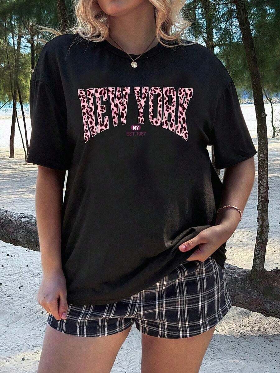 Women's Leopard Print And Lettering T-Shirts, Casual Minimalist Design, Loose Fit, Crew Neck, Short Sleeves, Pullover Style, Suitable For Everyday Summer Wear. Y2K Style Activewear, Crew Neck, 100% Cotton, Soft Fabric, Short Sleeves. - 黑色 - 查看 1