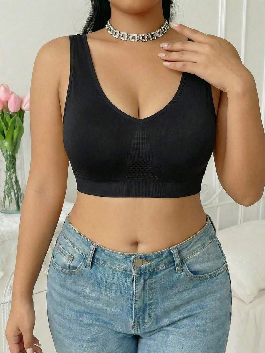 Plus Size Seamless Cutout Bra For Women, High Elastic Wireless Bralette, Comfortable Non-Wired Yoga Top, Breathable Underwear - Black - View 1