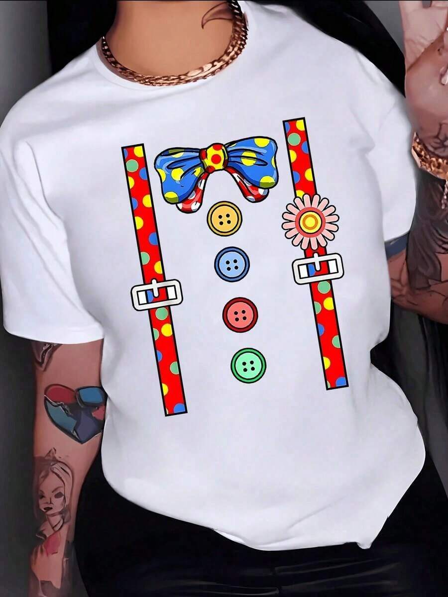 Cheerful Print With Blue And Red Bow, Multicolored Buttons And Polka Dot Suspenders That Evoke Fun And Festive Spirit. Women's T-Shirt, 100% Cotton, Casual, Comfortable And Modern. Soft - 白色的 - 查看 1