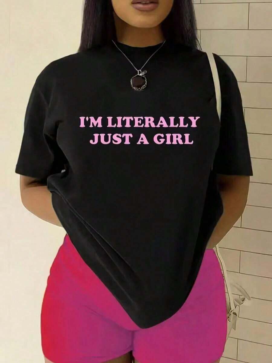 1 pieza, Camiseta Oversize para Mujer con Estampado de Texto Rosa 'I'M LITERALLY JUST A' - Camiseta Casual de Manga Corta y Cuello Redondo, Letras Rosas sobre Fondo Negro para Atuendos Casuales y Juveniles (Lavable a Máquina) 180g 100% Algodón, los diseños están impresos. Unisexo. - Negro - Ver 1