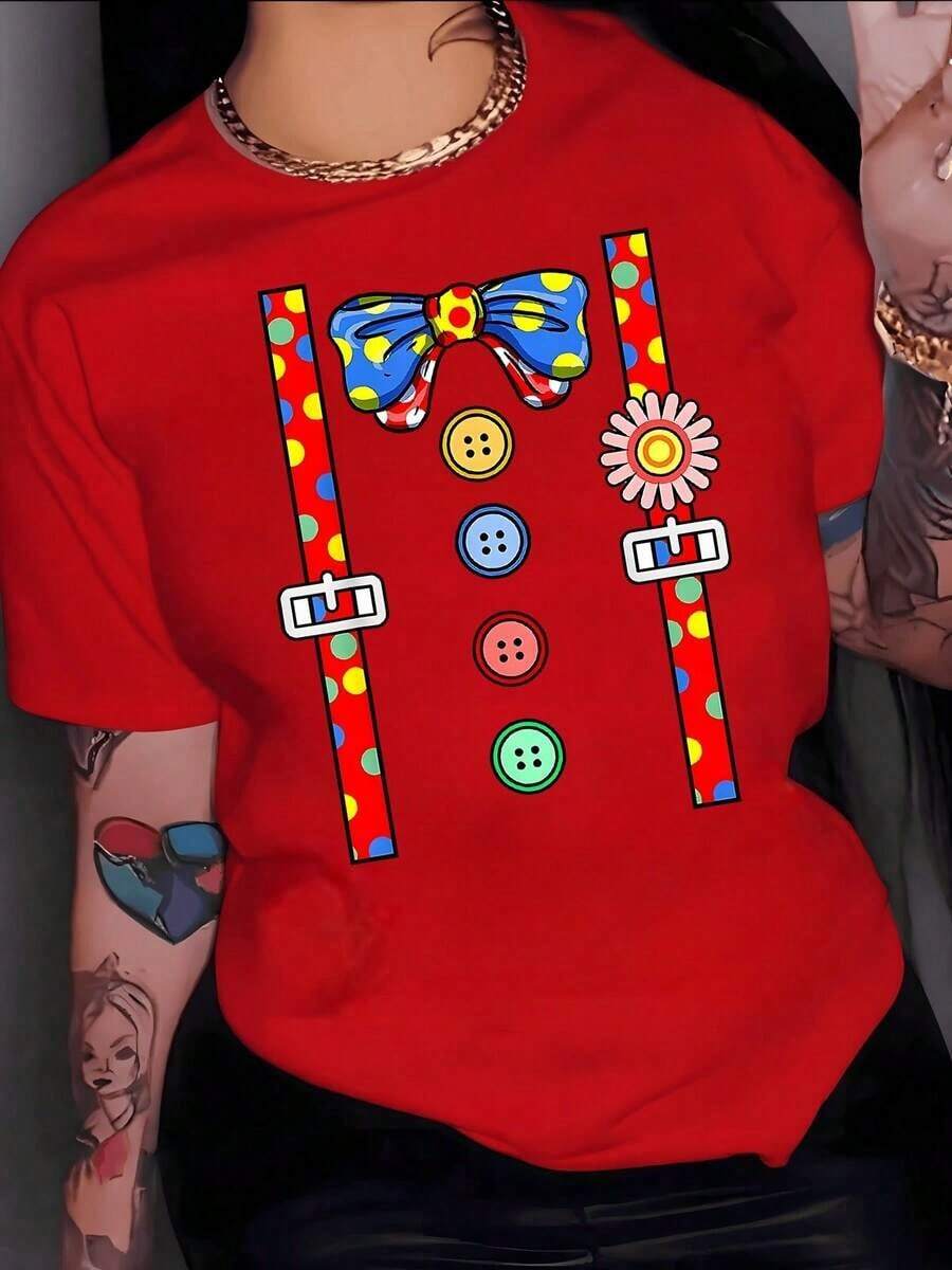 Cheerful Print With Blue And Red Bow, Multicolored Buttons And Polka Dot Suspenders That Evoke Fun And Festive Spirit. Women's T-Shirt, 100% Cotton, Casual, Comfortable And Modern. Soft - 紅色的 - 查看 1