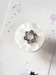 Giá đỡ điện thoại hình trái tim thắt nơ, họa tiết vỏ sò dễ thương kiểu Hàn Quốc, có thể mở rộng, dùng làm giá đỡ đệm khí để bàn. - Nhiều màu - Xem 3