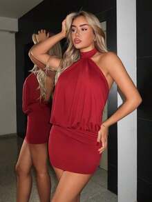 ICON Fitted Mini Dress With High Neck, Open Back And Ruffles - Rojo - View 4