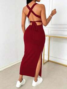 Vestido ajustado y sexy con escote pronunciado, espalda descubierta, tirantes cruzados y abertura - Burdeos - Ver 3