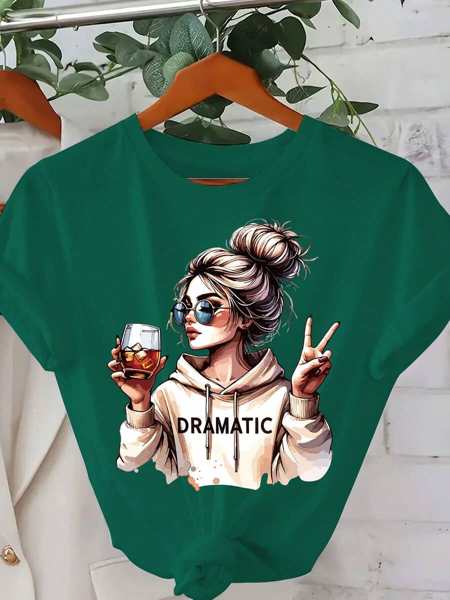 Soft 100% Cotton "DRAMATICA" T-Shirt, 1 Piece, Short-Sleeved T-Shirt With A Round Neck And Print For Women, Casual And Comfortable For Everyday Wear, Print Combined With A Comfortable Round Neck, The Perfect Choice For Summer. Breathable Cotton T-Shirt, Goes With Everything. - 綠色 - 查看 1