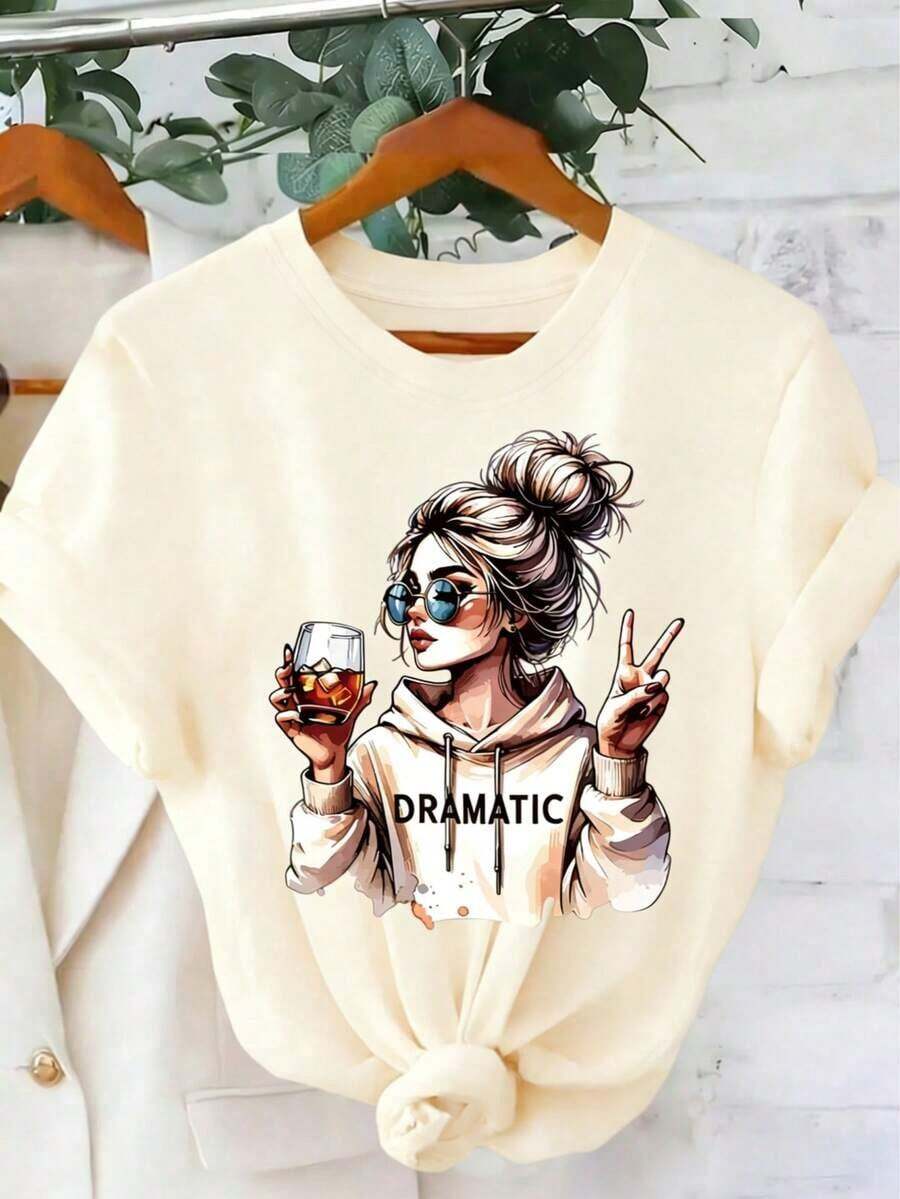 1 Piece Fashion Casual For Men And Women2026 Nueva "DRAMÁTICA" Camiseta de mujer de manga corta y cuello redondo con estampado, casual y cómoda, adecuada para uso diario. Diseño estampado con cuello cómodo y redondo, una opción ideal para primavera y verano. El negro es versátil, fácil de combinar, adecuado para el uso diario, el estilo urbano, los conjuntos de vacaciones y la ropa de fin de semana. - Albaricoque - Ver 1