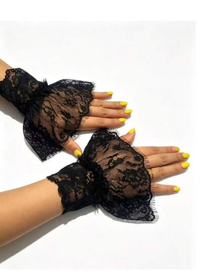 1 Pair New Fashion Lace Wrist Cuffs, Eyelash Style Lace Wrist Sleeves, Fingerless Lace Cuffs Decoration For Women Party Dress Accessories
