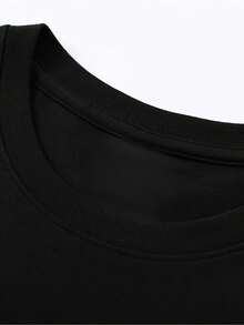 Casual T-shirtTalla grande - Camiseta vintage de moda para mujer - Cómoda y relajada, cuello redondo sencillo, perfecta para tops elegantes e informales, esencial para el verano, entrega local, ideal para elegantes fiestas de verano.100% CottonDurable - Negro - Ver 3