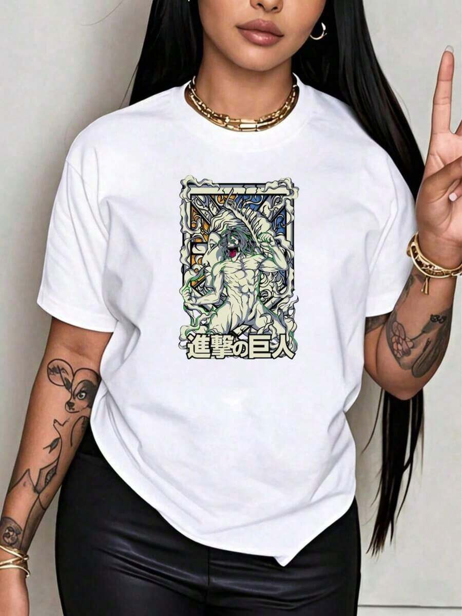 Bajo el Radar Cuello Redondo Estampado Divertido Camiseta de anime con diseño de vidrio tintado de colores que muestra al personaje Titán y texto en japonés para los fans de la serie. Unisex, adecuada para regalos navideños. Estilo callejero vintage. Camiseta unisex de algodón holgada de manga corta y cuello redondo. - Blanco - Ver 1