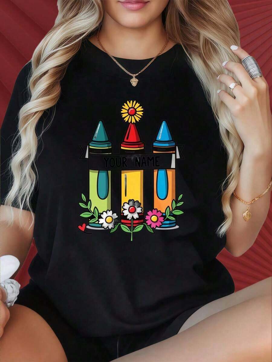 Women's T-Shirt With Personalized Name And Crayon Flower Design, Casual Short Sleeve Graphic Print T-Shirt, Ideal For Family Gatherings, Christmas Parties, Sports Activities, New Year's Eve Parties, Outings, Sports And Other Festive Gifts. - 黑色 - 查看 1