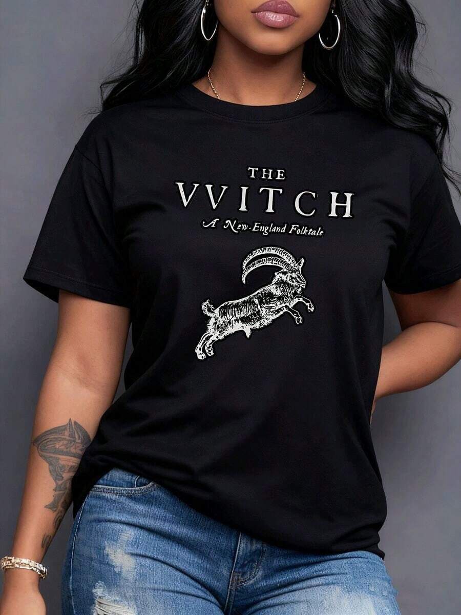 Powerful Illustration Of A Mystical Male Goat With Horns Vigorously Leaping, An Emblem Of Ancestral New England That Evokes Deep Legends And Fascinating Mystery. Women's T-Shirt, 100% Cotton, Maija Women Curvy. - 黑色 - 查看 1