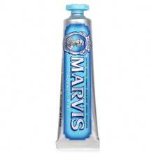 Marvis マービス アクアティック ミント トゥースペースト ウイズ キシリトール  85ml/4.5oz | 6,500円以上ご購入で、フェイスマスク を5枚無料プレゼント! - アクアティックミント - チェックする 3