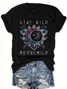 Camiseta de talla grande con estampado de letras, top casual de manga corta y cuello redondo, para verano y primavera, ropa de mujer de talla grande. - Negro - Ver 1